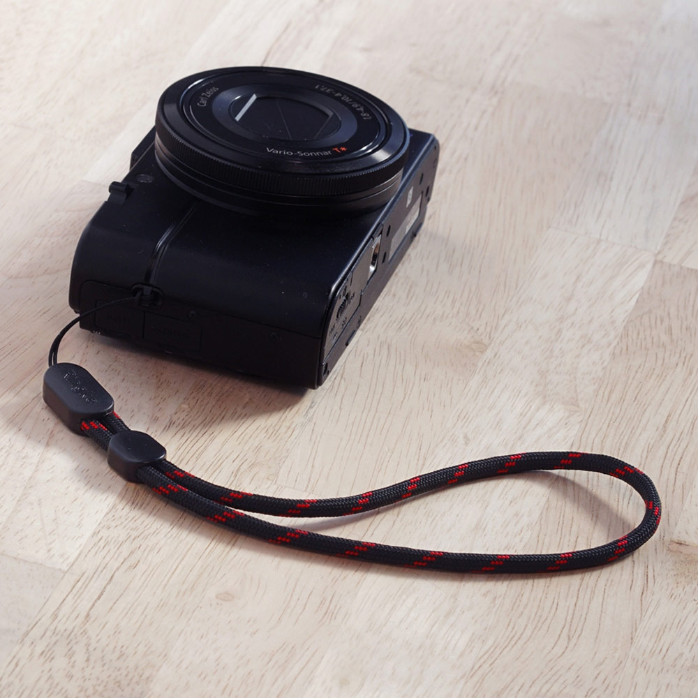 Picture of Ringke Paracord Lanyard Wrist Strap (Checkered Gray)